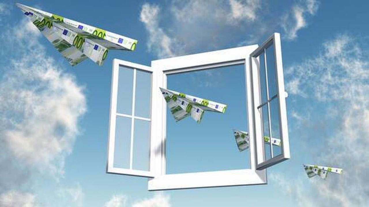خروج ارز از روسیه ۲۶ برابر شد
