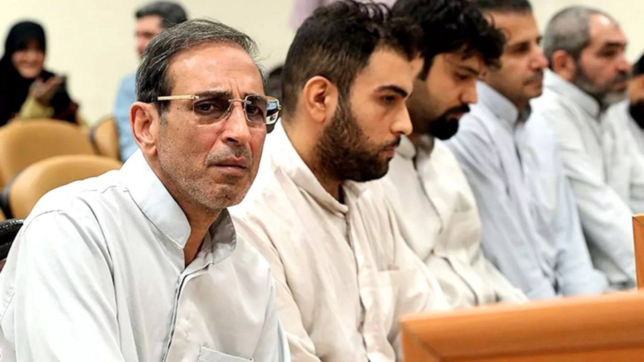از آبان ۹۷ که سلطان سکه رو به بهانه ساماندهی بازار اعدام کردن، قیمت سکه ۲۳ برابر شده!